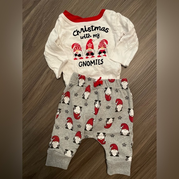 Koala Kids Christmas Gnomes Set - Red and Grey size Newborn - Picture 1 of 3